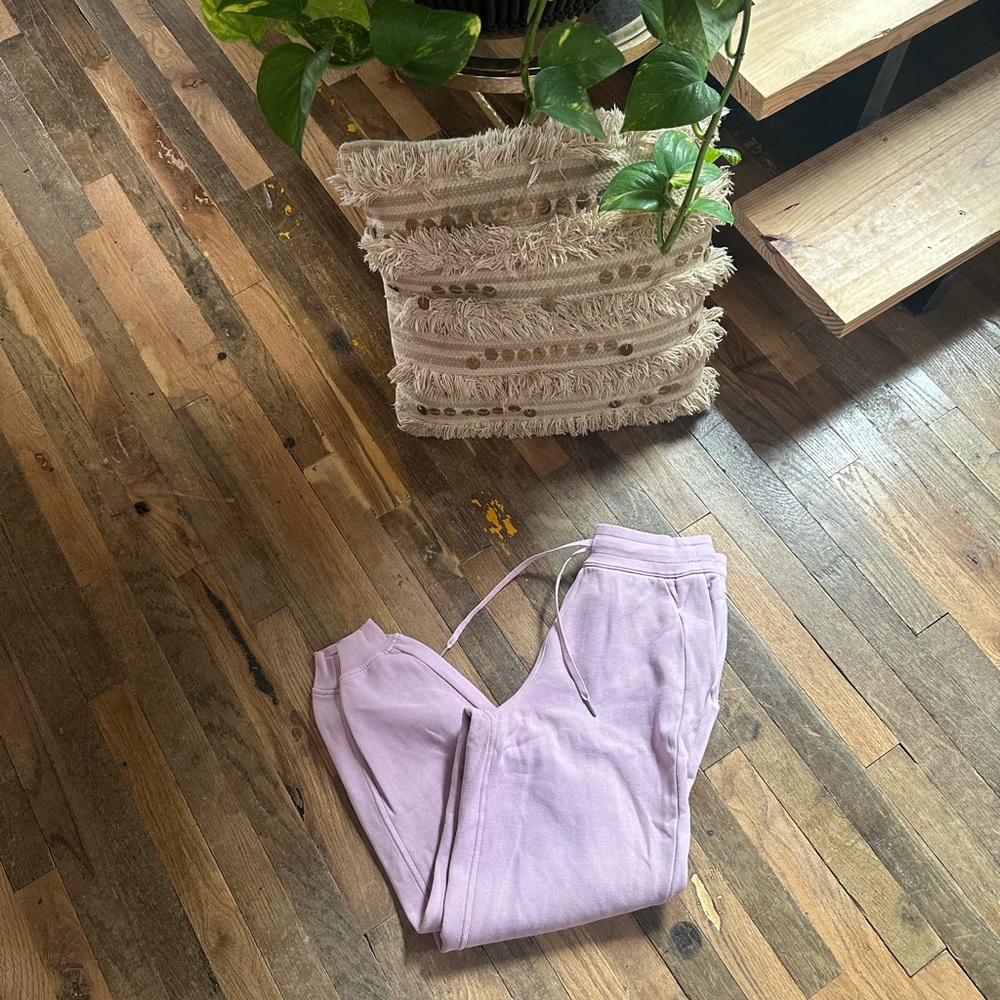Lululemon Relaxed Fit Scuba Joggers - 8 - Pink Peony